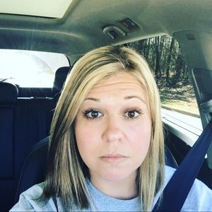 Meet your Posher, Carli